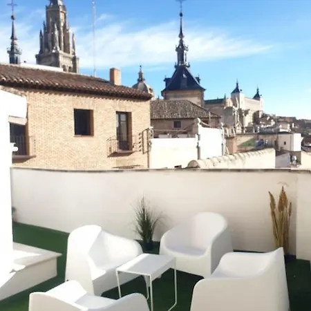 Atico En Con Terraza * Toledo