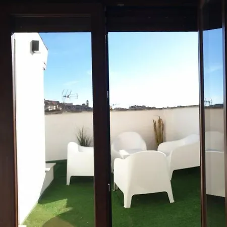 Atico En Con Terraza